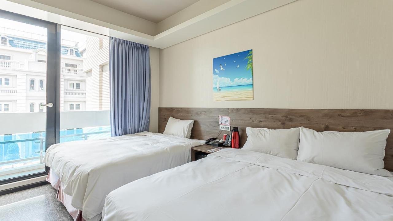 Hotel 九九商旅 Taichung Exterior foto